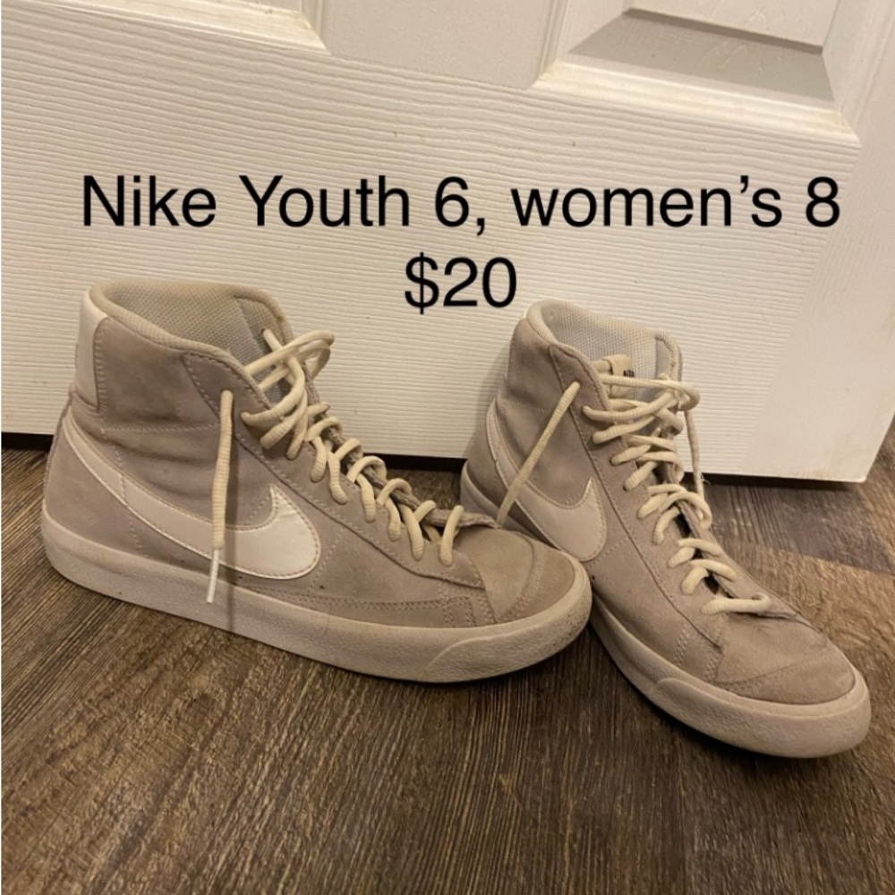 Nike Women's High-Top Sneakers - Beige